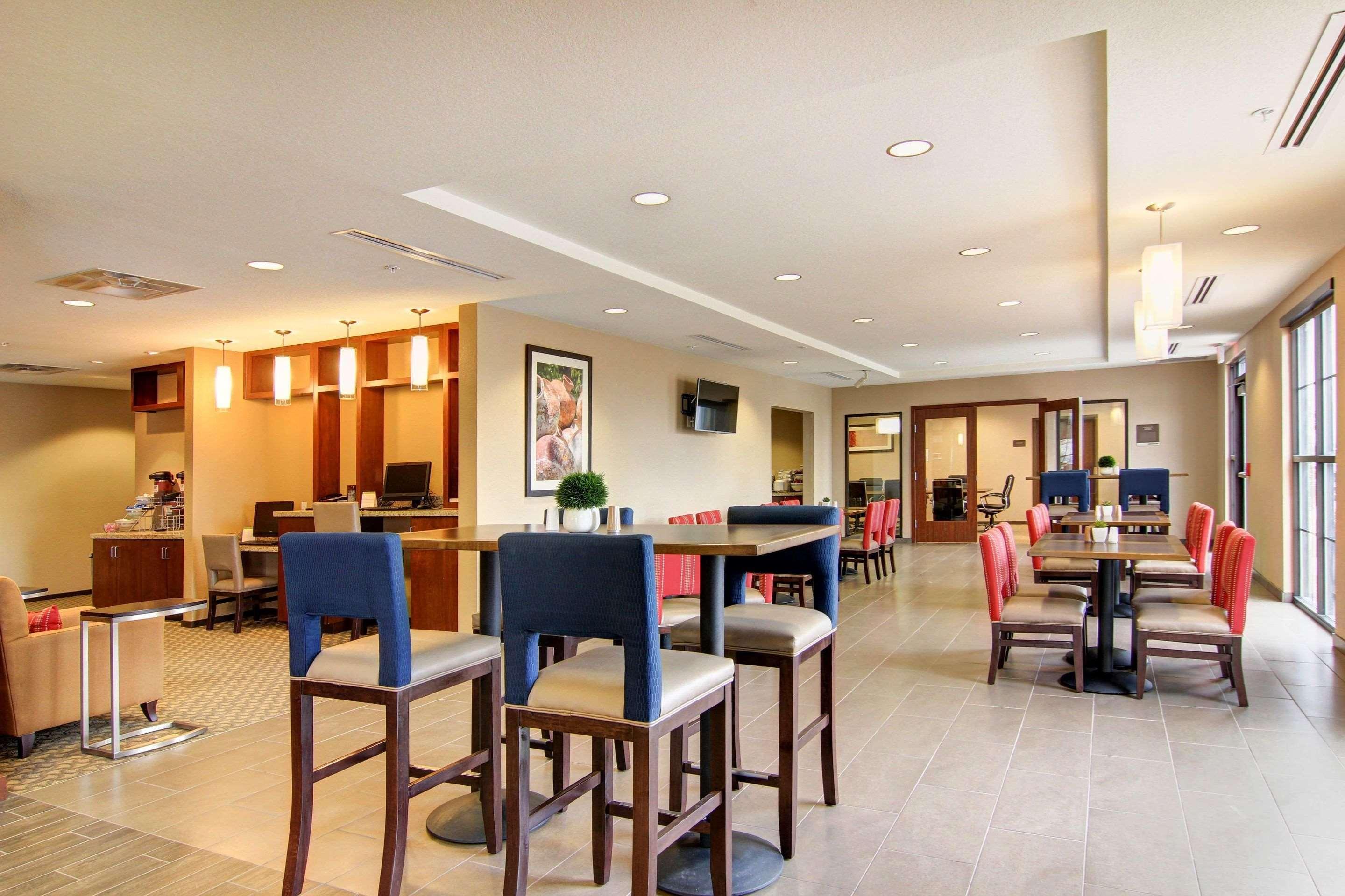Comfort Suites Carlsbad Esterno foto