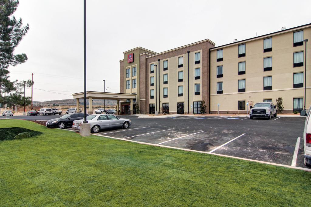 Comfort Suites Carlsbad Esterno foto