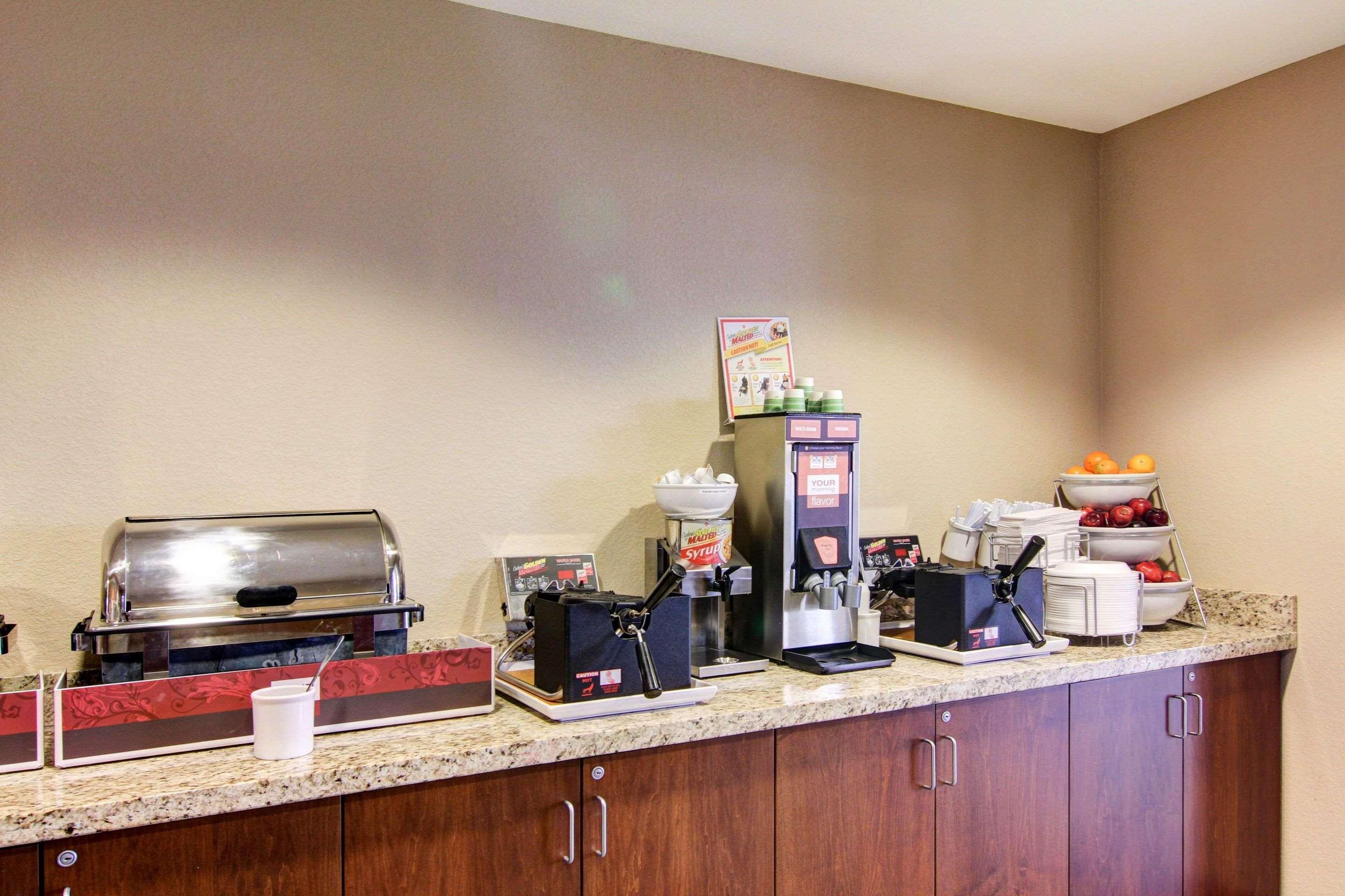 Comfort Suites Carlsbad Esterno foto