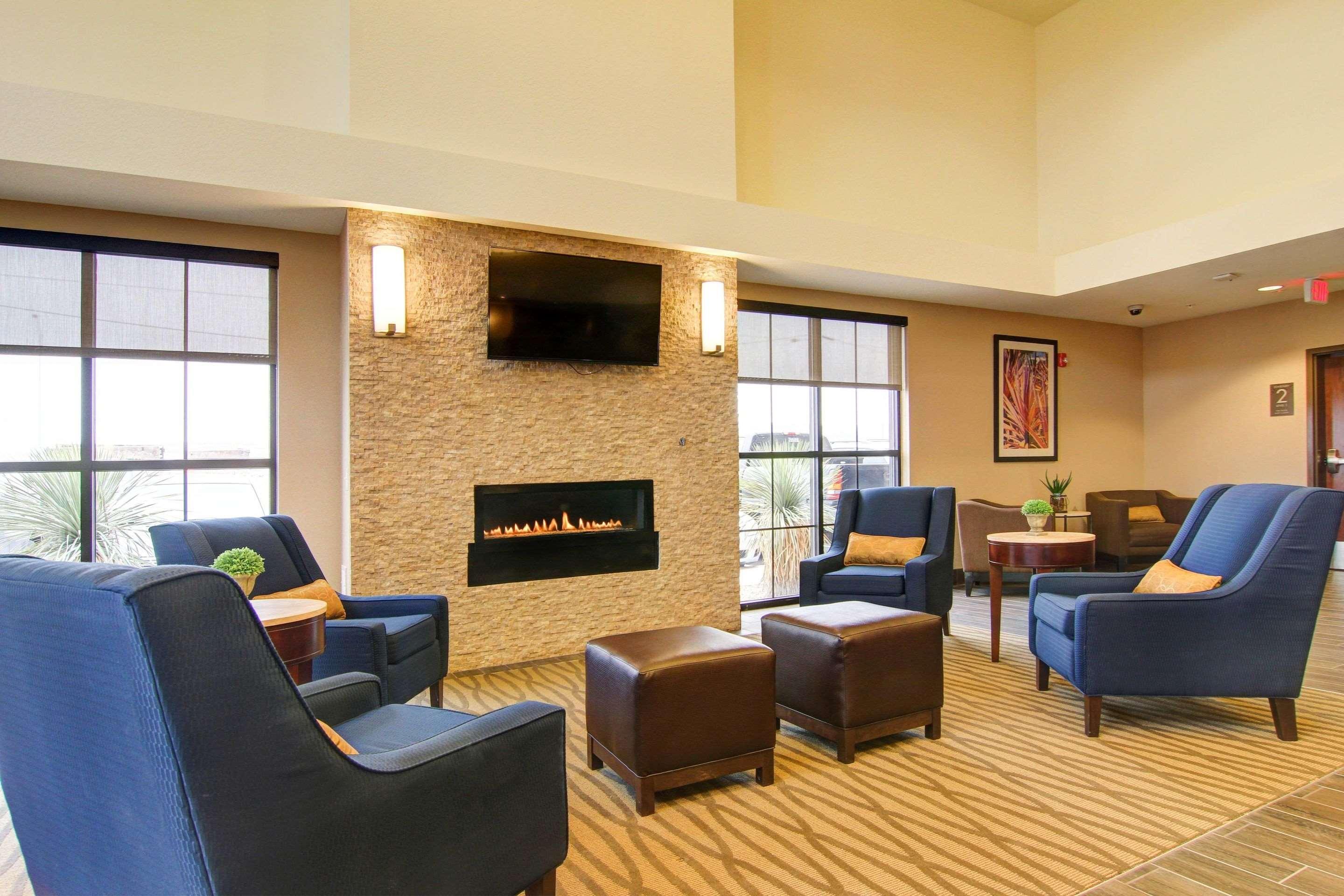 Comfort Suites Carlsbad Esterno foto