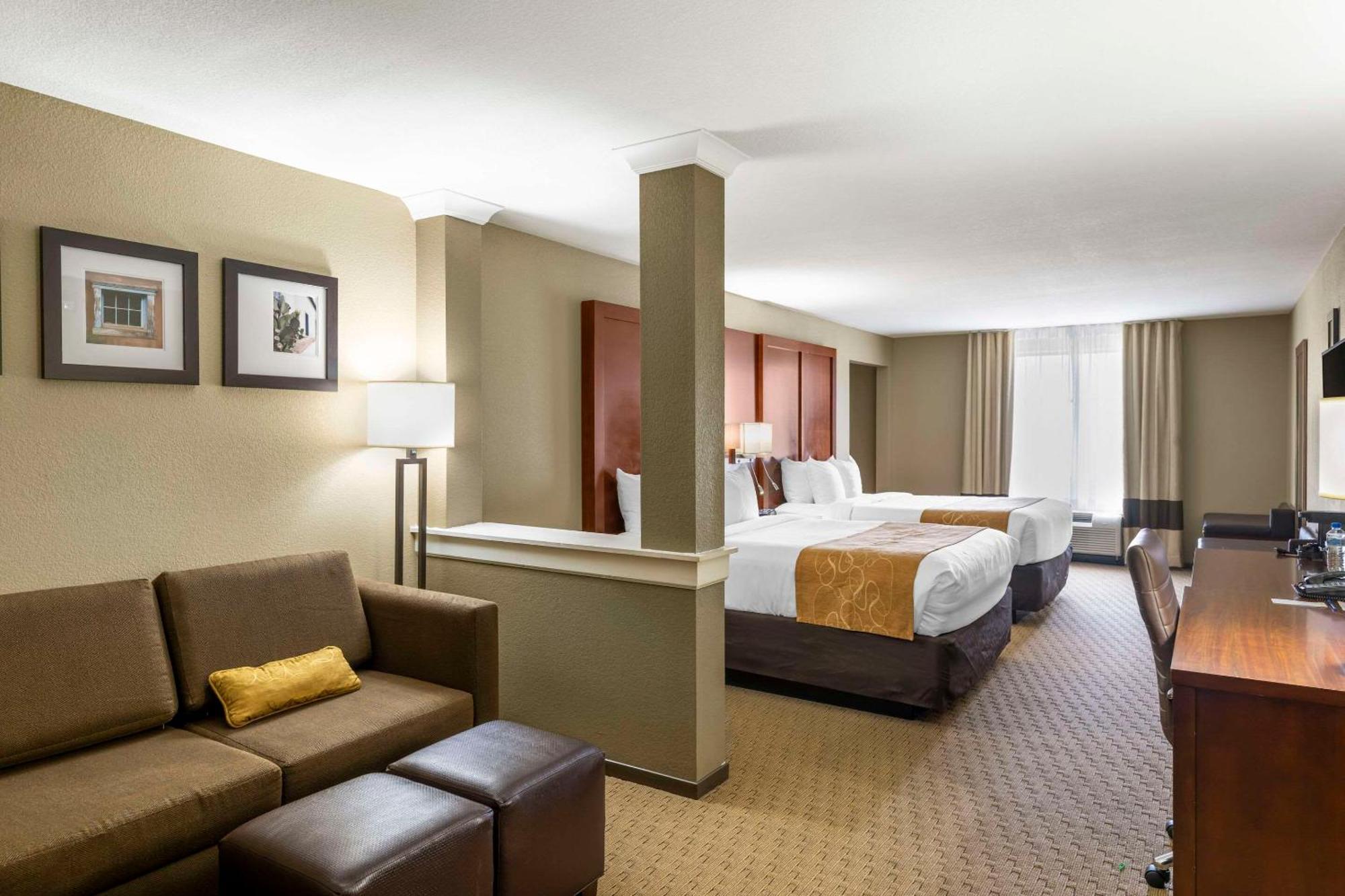 Comfort Suites Carlsbad Esterno foto