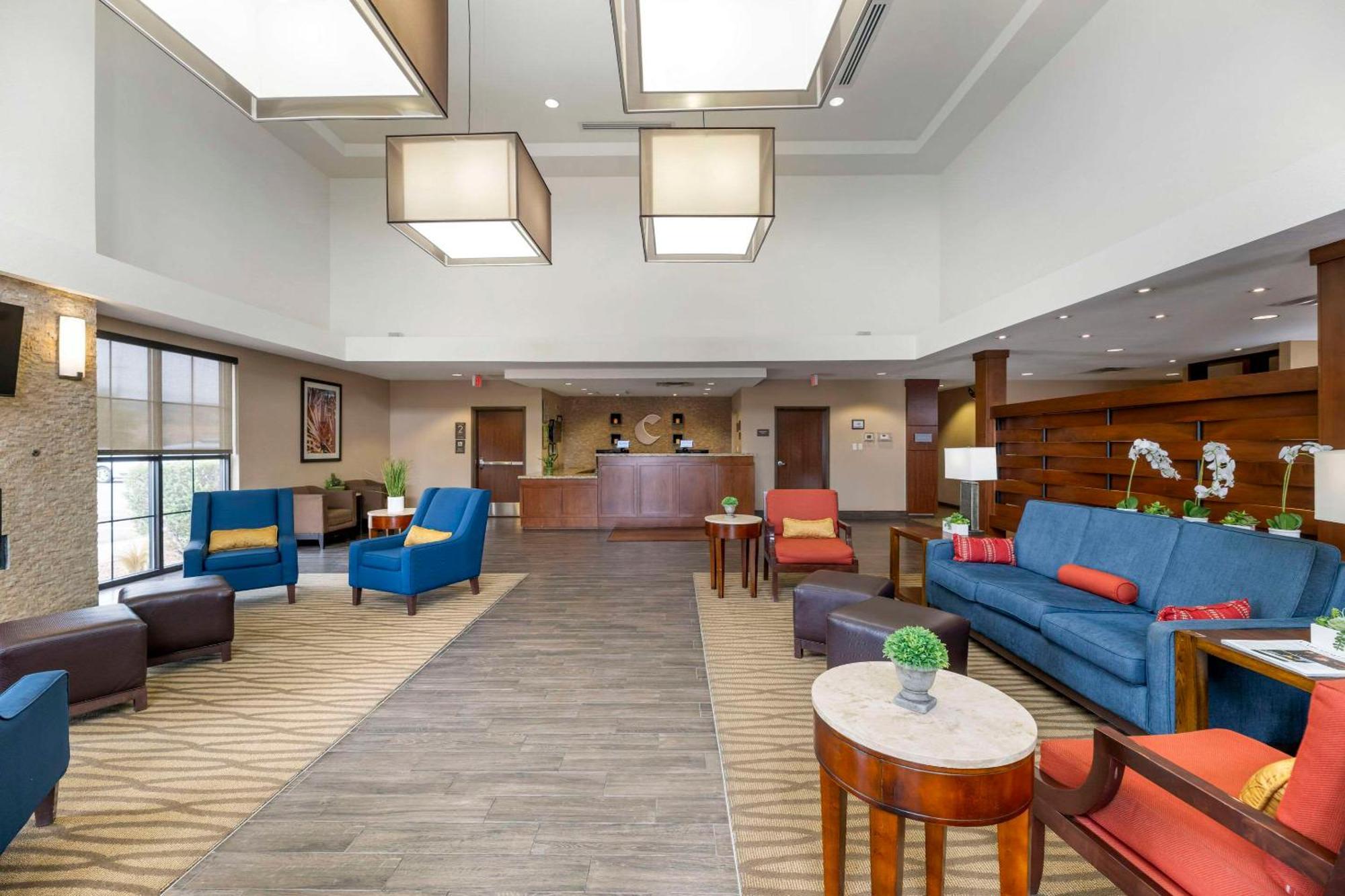 Comfort Suites Carlsbad Esterno foto
