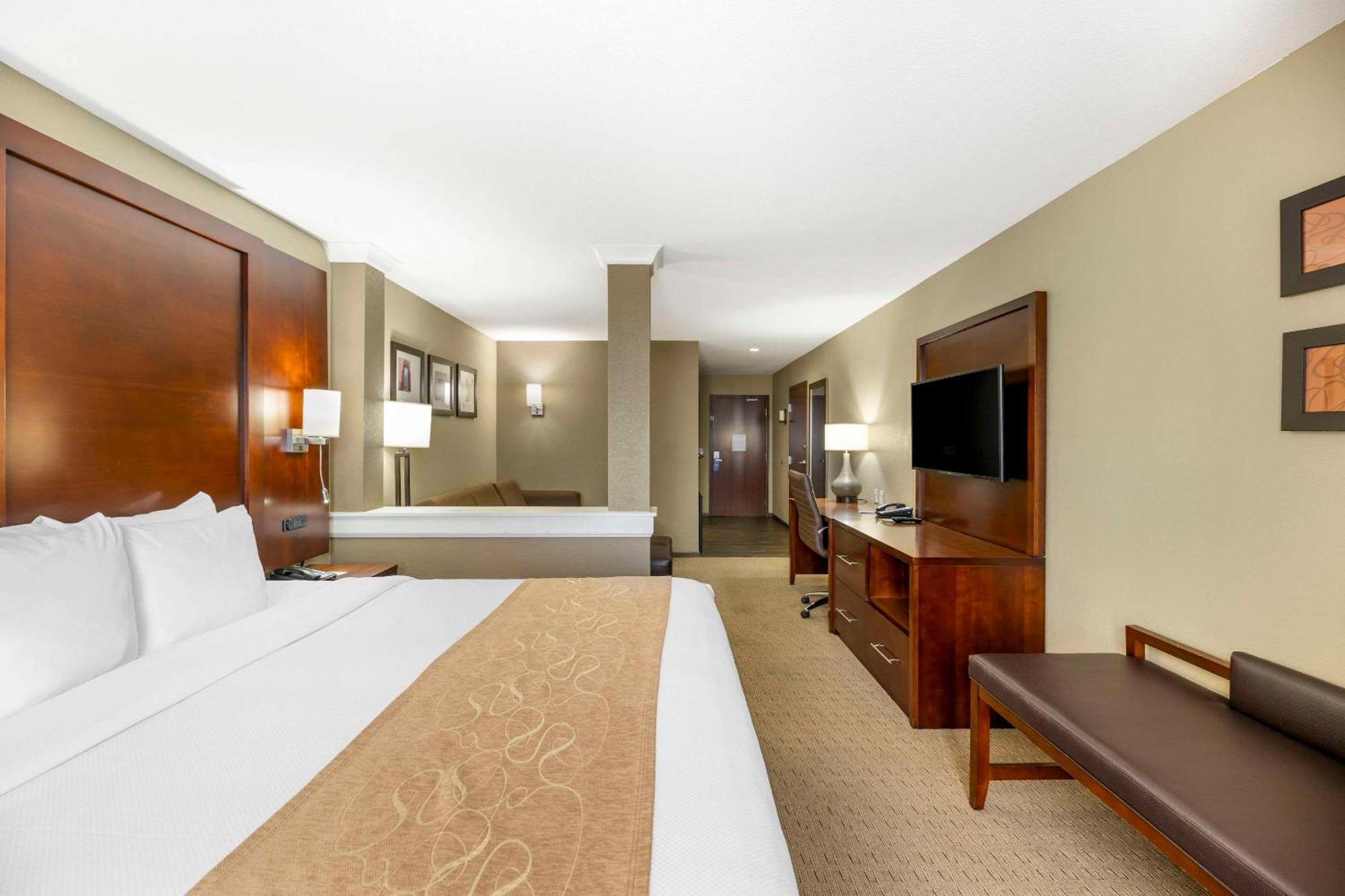 Comfort Suites Carlsbad Esterno foto