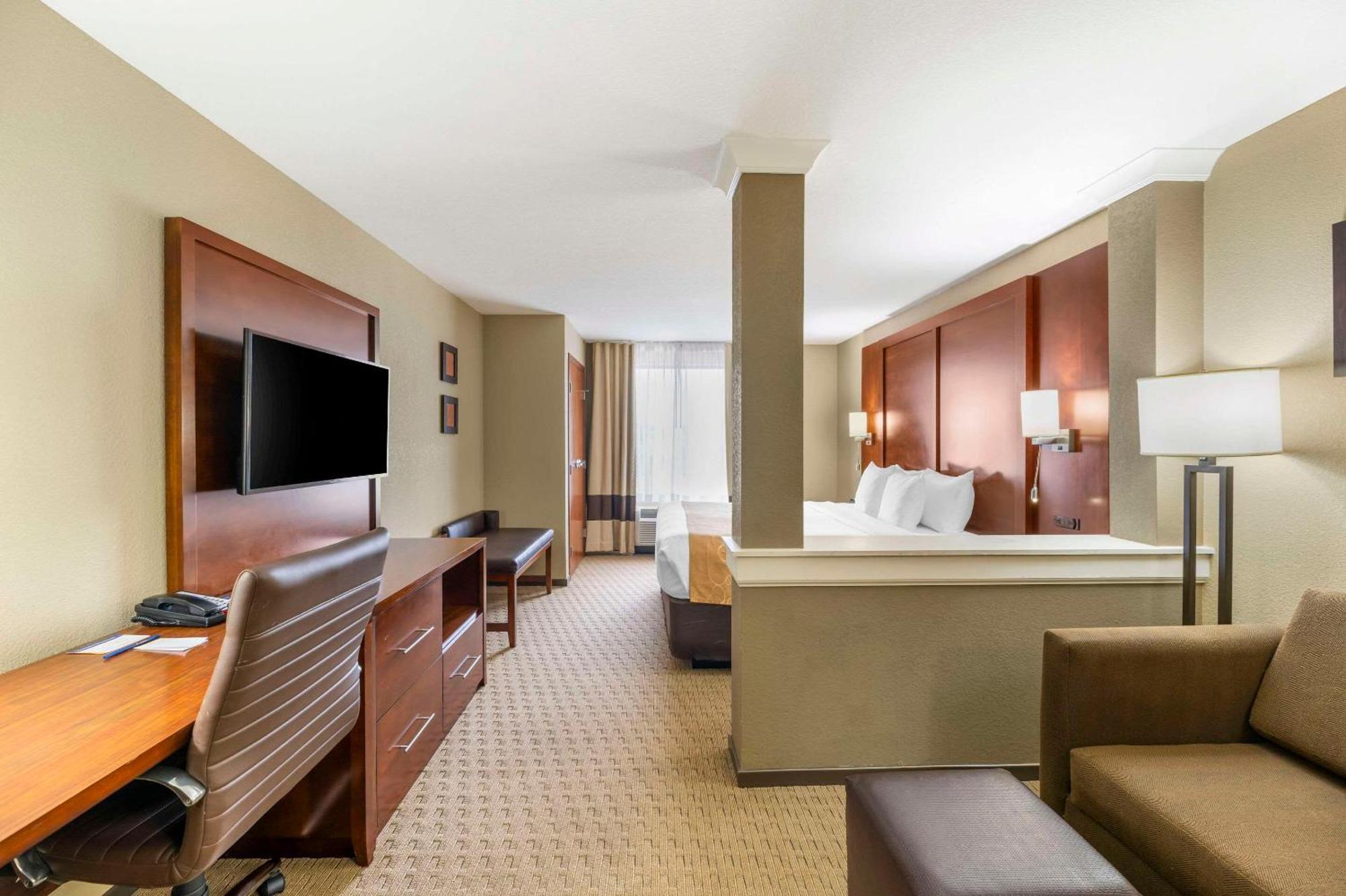Comfort Suites Carlsbad Esterno foto